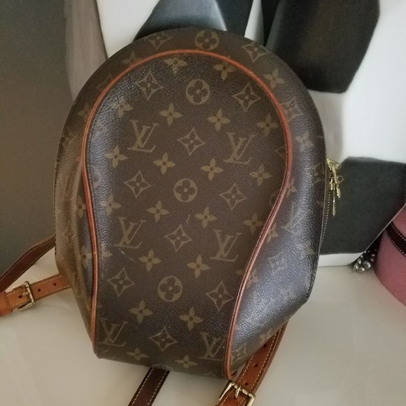 Louis Vuitton Ellipse Backpack - Picture 4 of 8